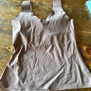 Knix Luxelift Evolution Tank - Soft Cream